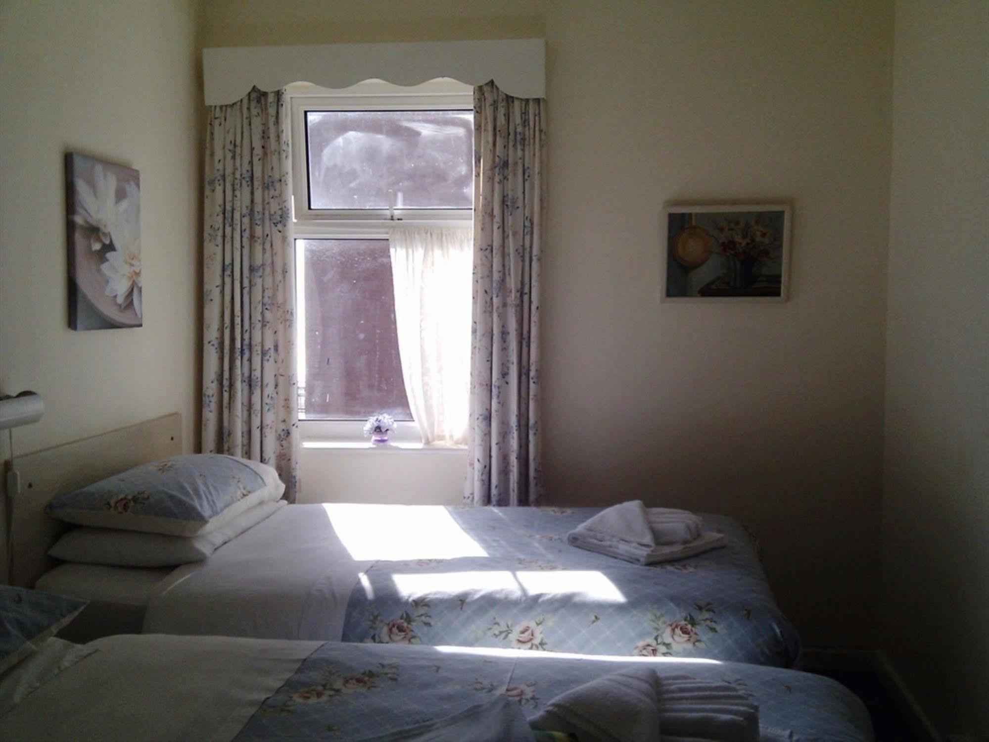 The Highfield Private Hotel Blackpool Luaran gambar